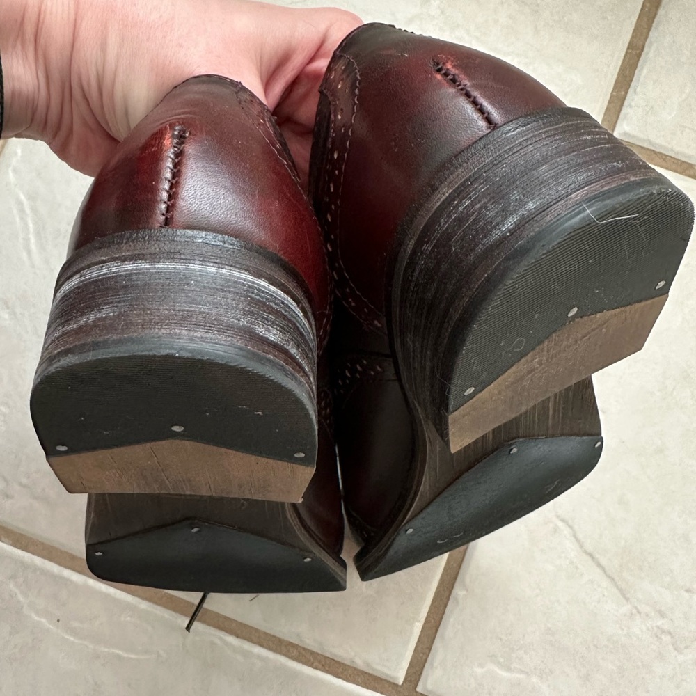Wolverine Oxfords Women’s 39.5 Cordovan/Burgundy - Picture 5 of 5